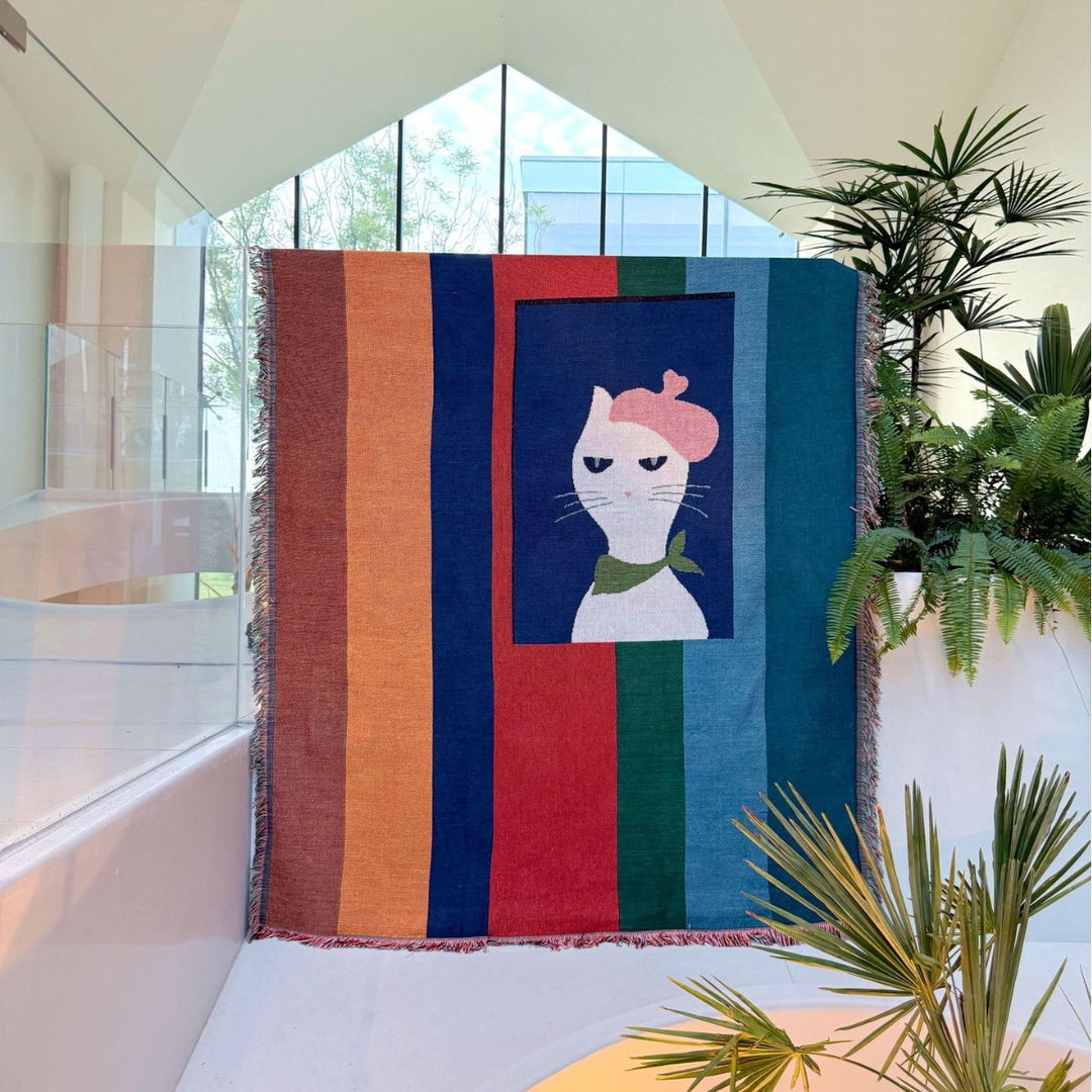 Artistic Cat-Themed Woven Throw Blanket