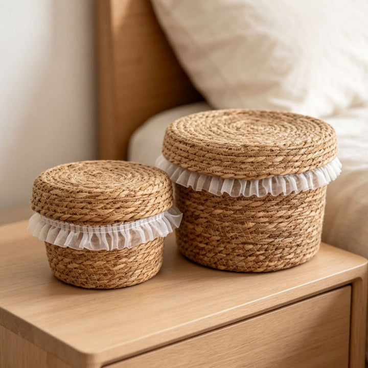 Natural fiber storage basket with ruffled edge Bowlift