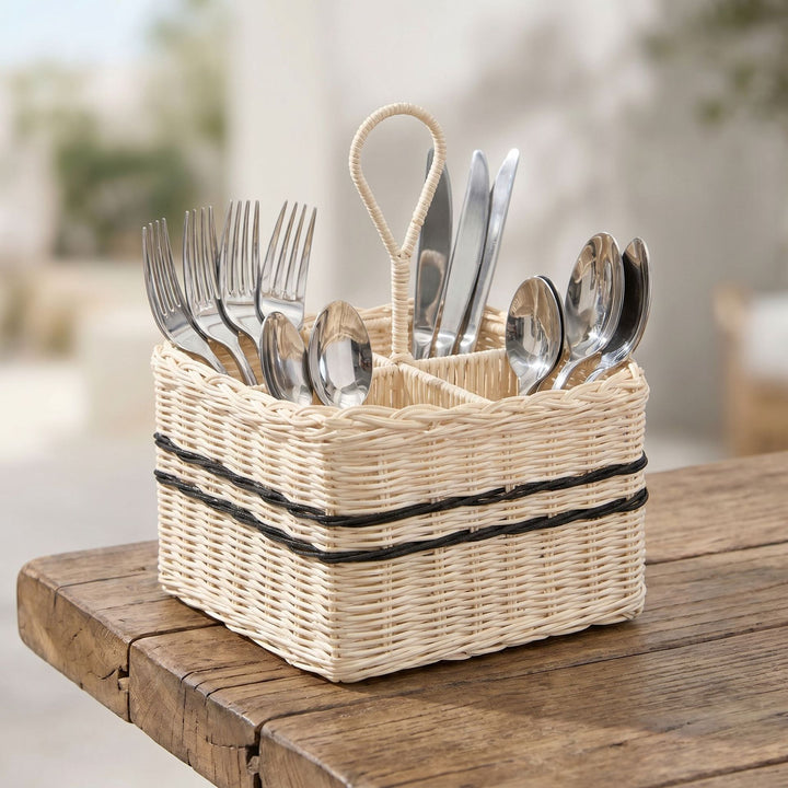Practical storage basket with compartments Bowlift