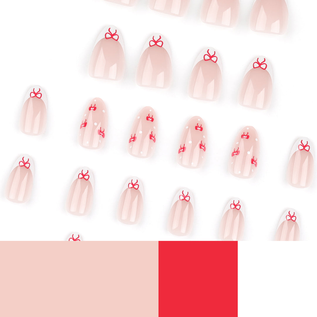 Artful nail extensions with an elegant leaf pattern Bowlift
