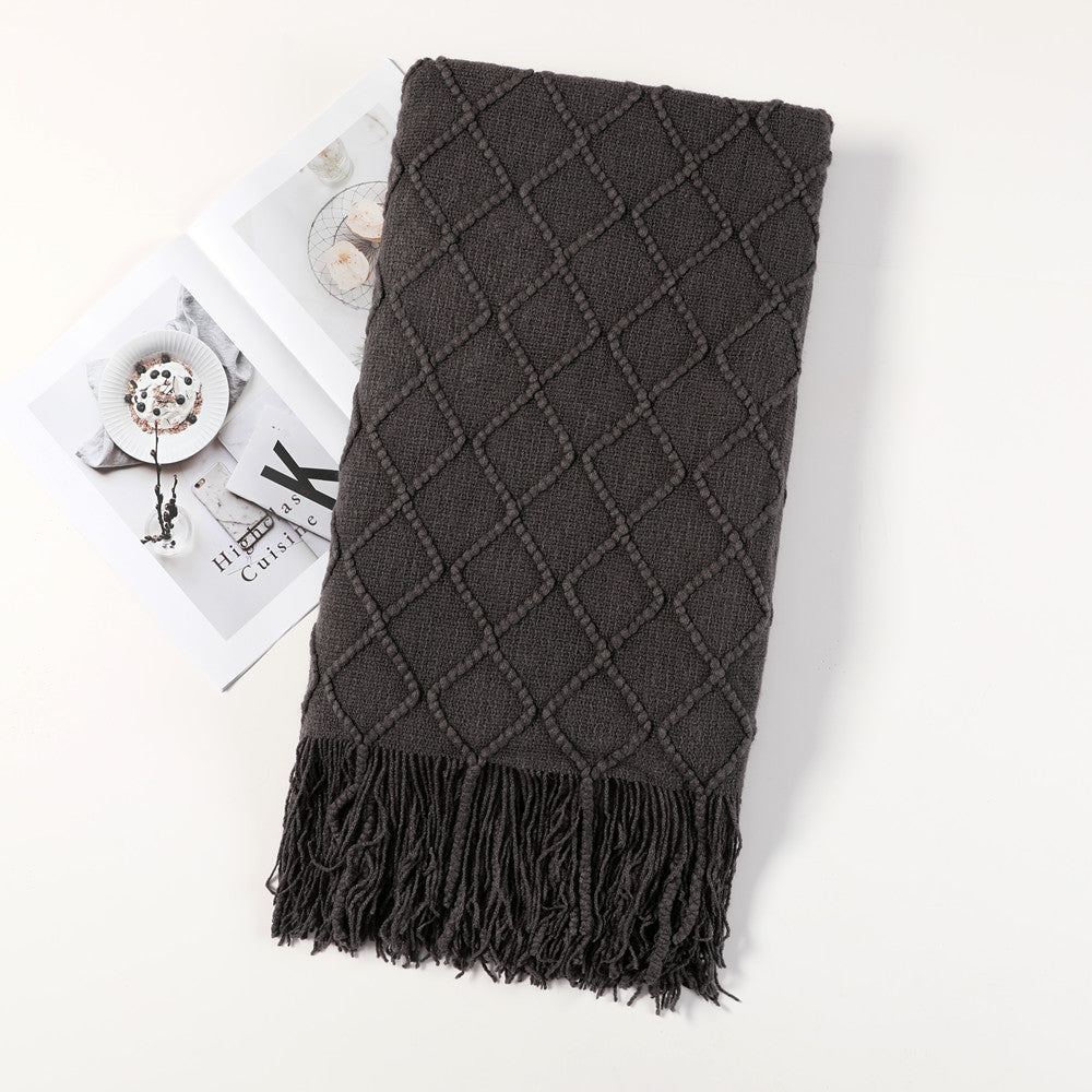 Women's elegant and cozy throw blanket with decorative pattern Bowlift