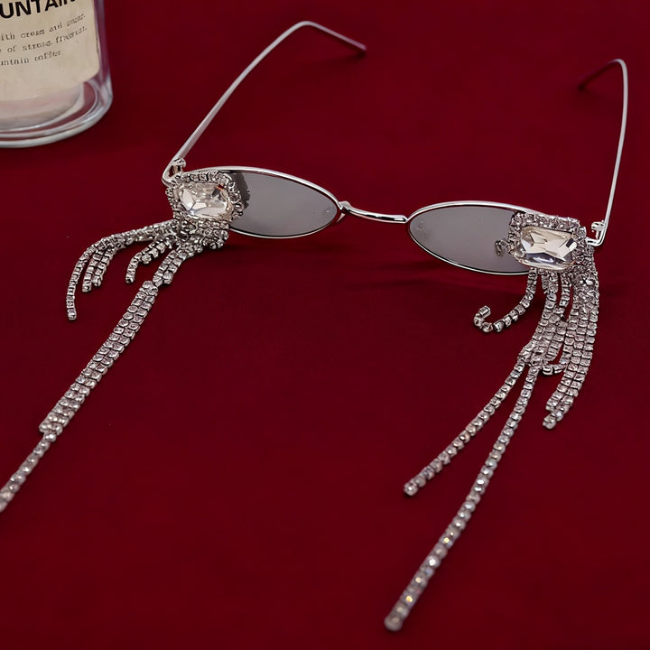 Women's Fashion Sunglasses with Sparkling Jewelry Detail Bowlift