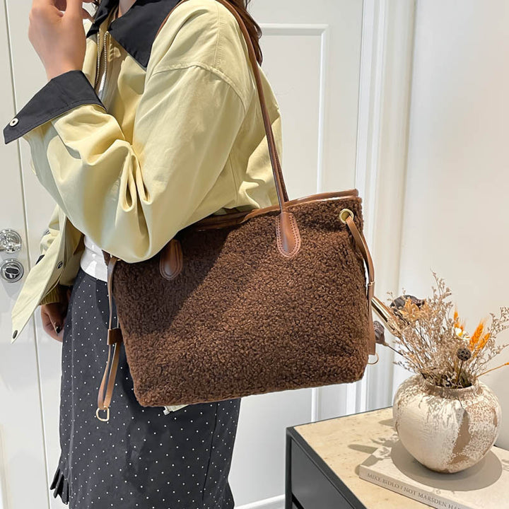 Oversized Faux Fur Tote Bag Bowlift