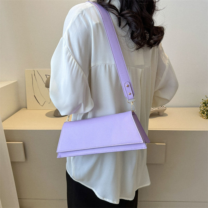 Minimalist Structured Crossbody Bag Bowlift