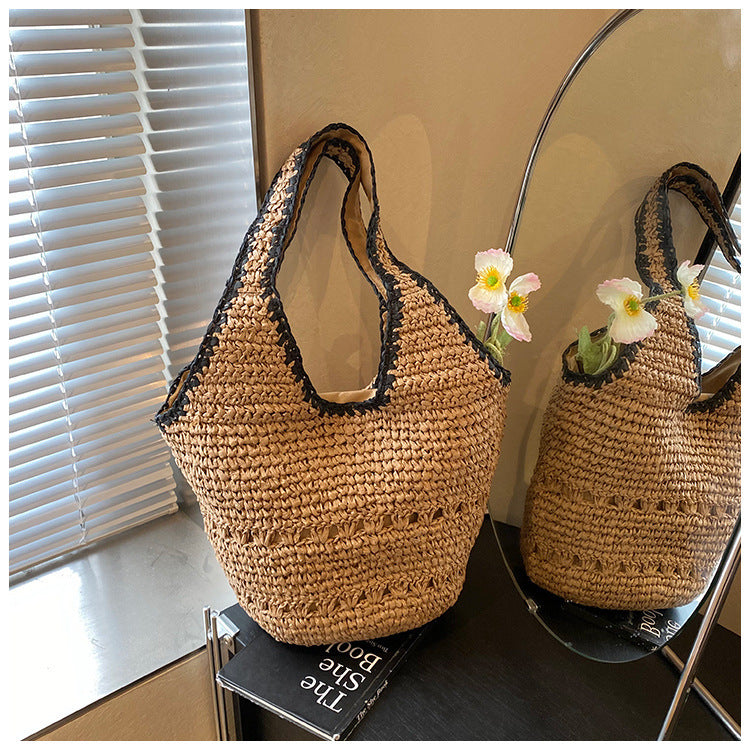 Handcrafted Everyday Bag with Authentic Weaving Pattern Bowlift