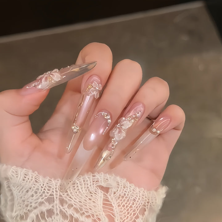 Art nails with filigree floral designs Bowlift