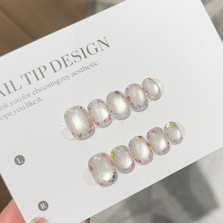Glittering Press-On Nail Tips Bowlift