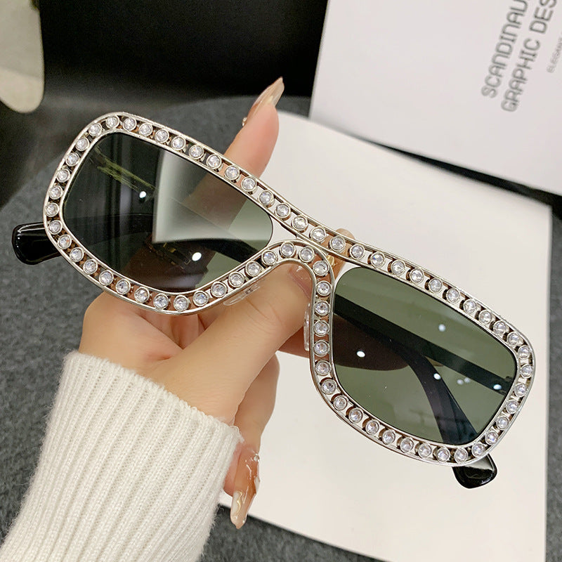 Ladies Glamorous Sunglasses with Sparkling Crystal Accents Bowlift