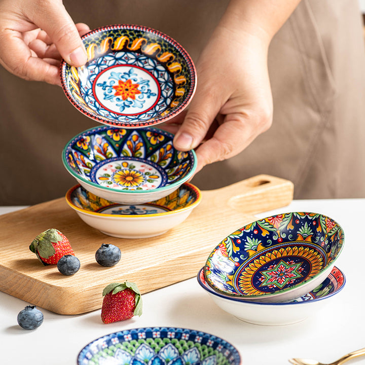 Colorful Decorative Salad Bowls