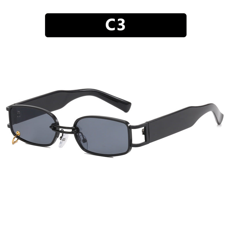 Ladies sunglasses in luxurious rectangular design with golden accents Bowlift