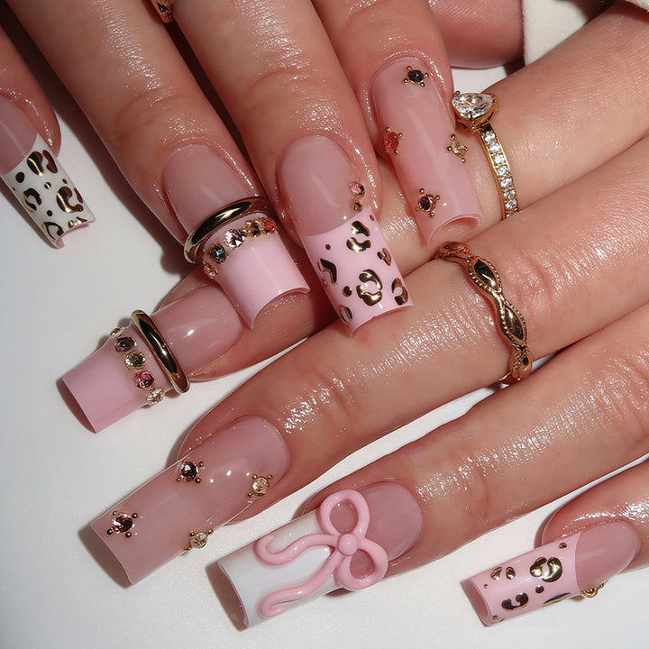 Decorative Long Stiletto Nail Art Tips Bowlift