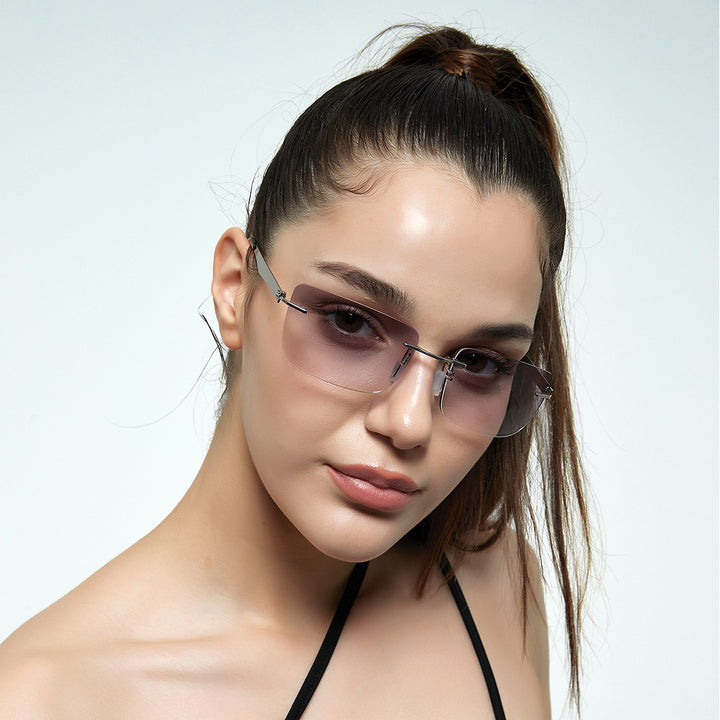 Women’s fashionable and elegant sunglasses with classic design Bowlift
