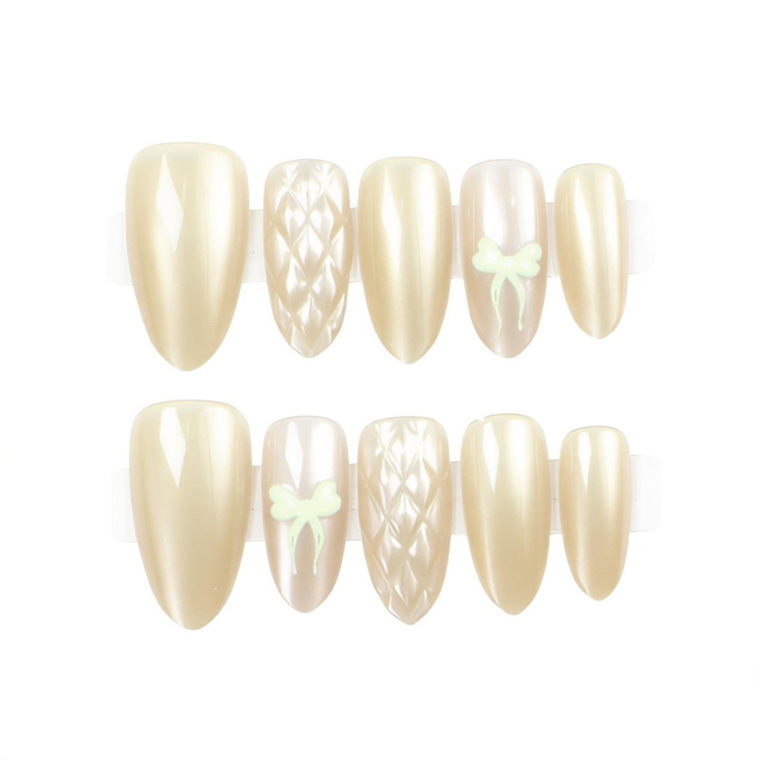 Elegant Press-On Nail Art Set with Decorative Floral Elements Bowlift