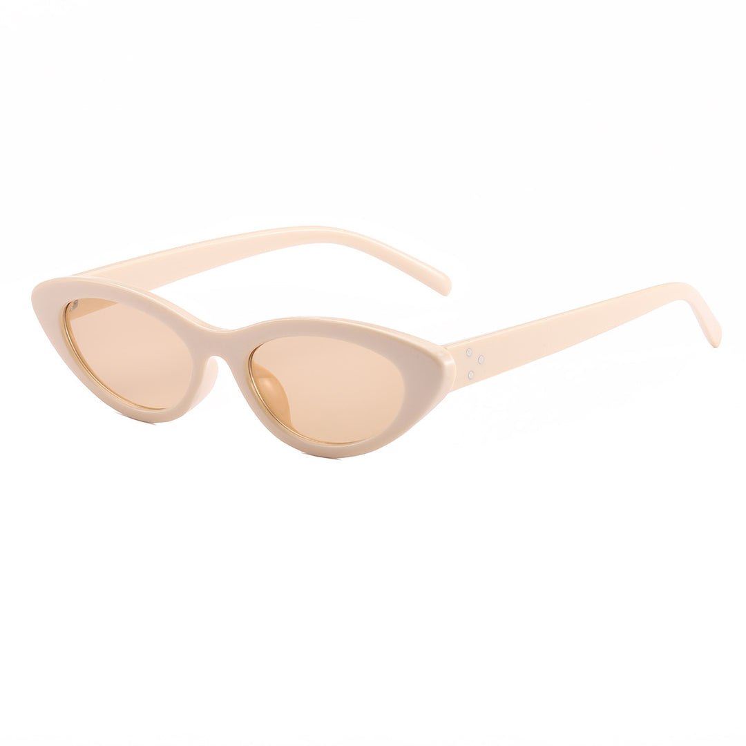 Ladies Cat-Eye Sunglasses in Elegant Leo Design Bowlift