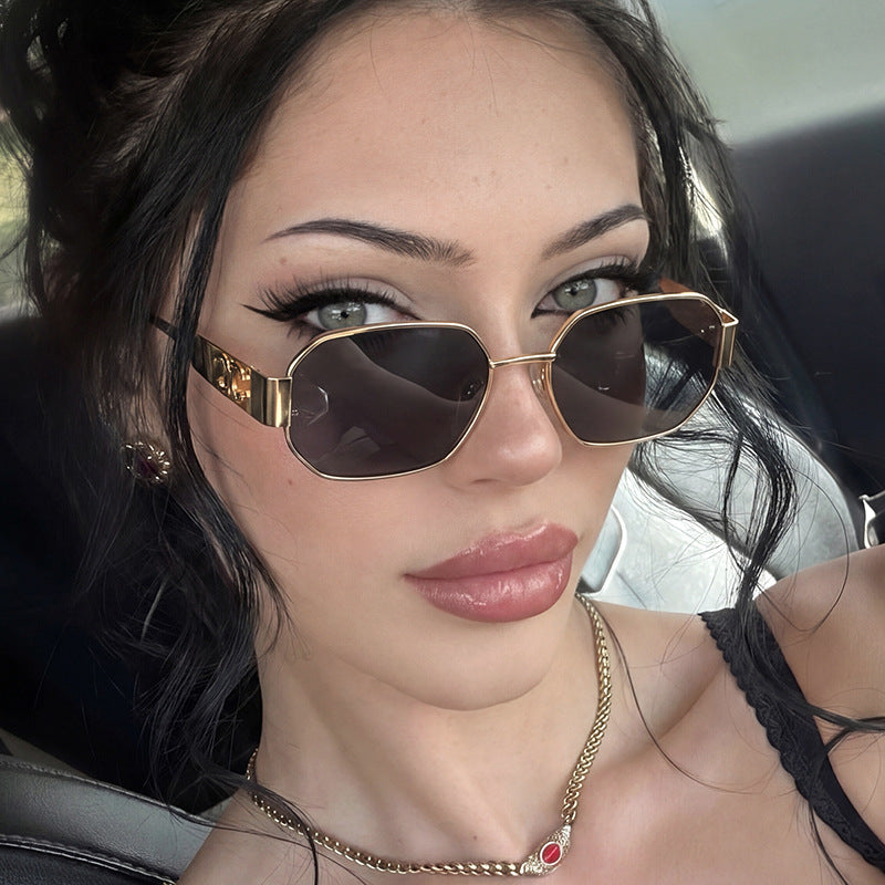 Women's geometric sunglasses in modern design with polarized lenses Bowlift