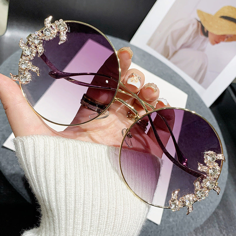 Ladies Glamorous Sunglasses with Sparkling Rhinestone Details Bowlift