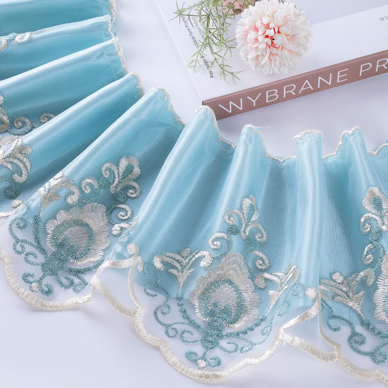 Elegant and Playful Curtain Trim Bowlift