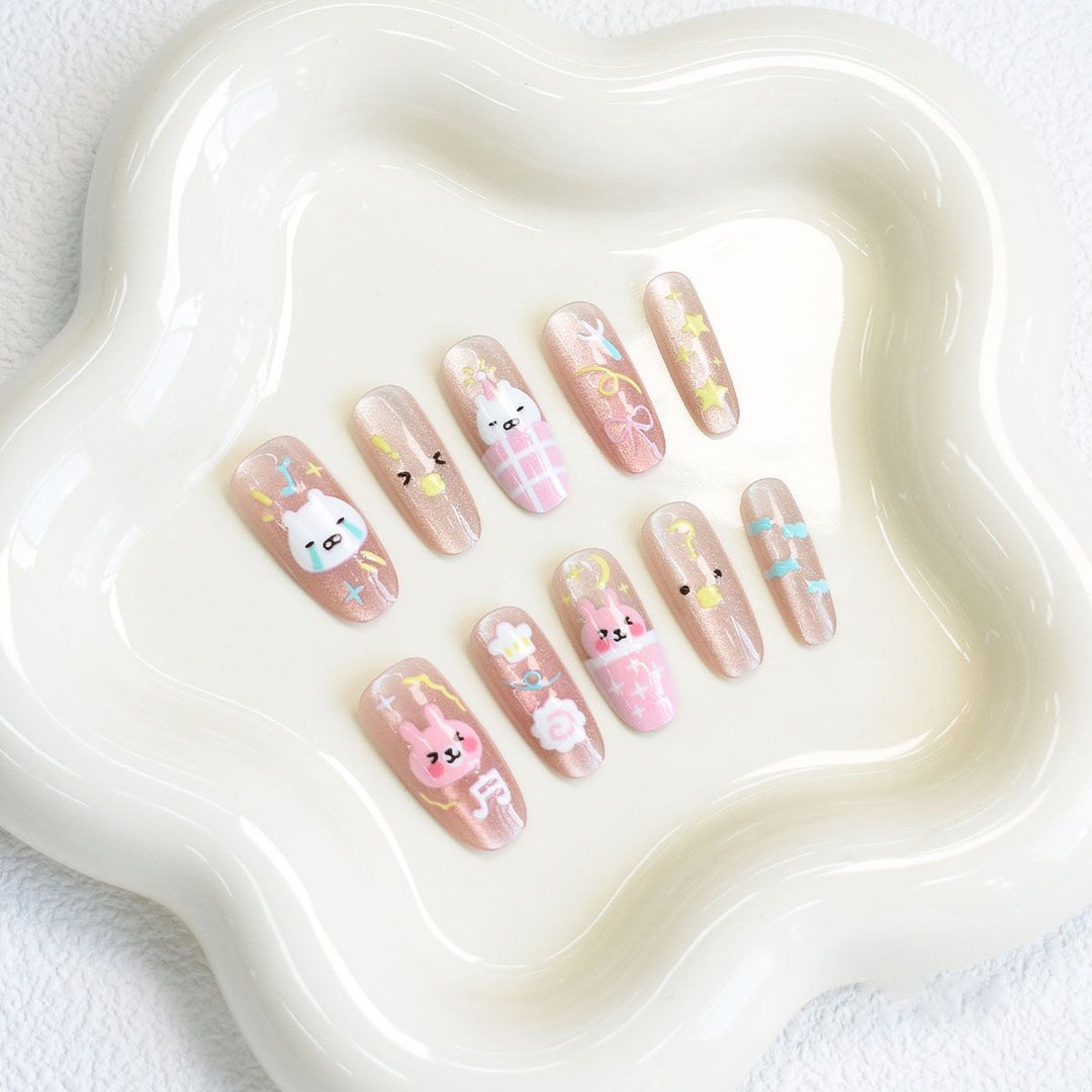 Stylish animal motif artificial nails Bowlift