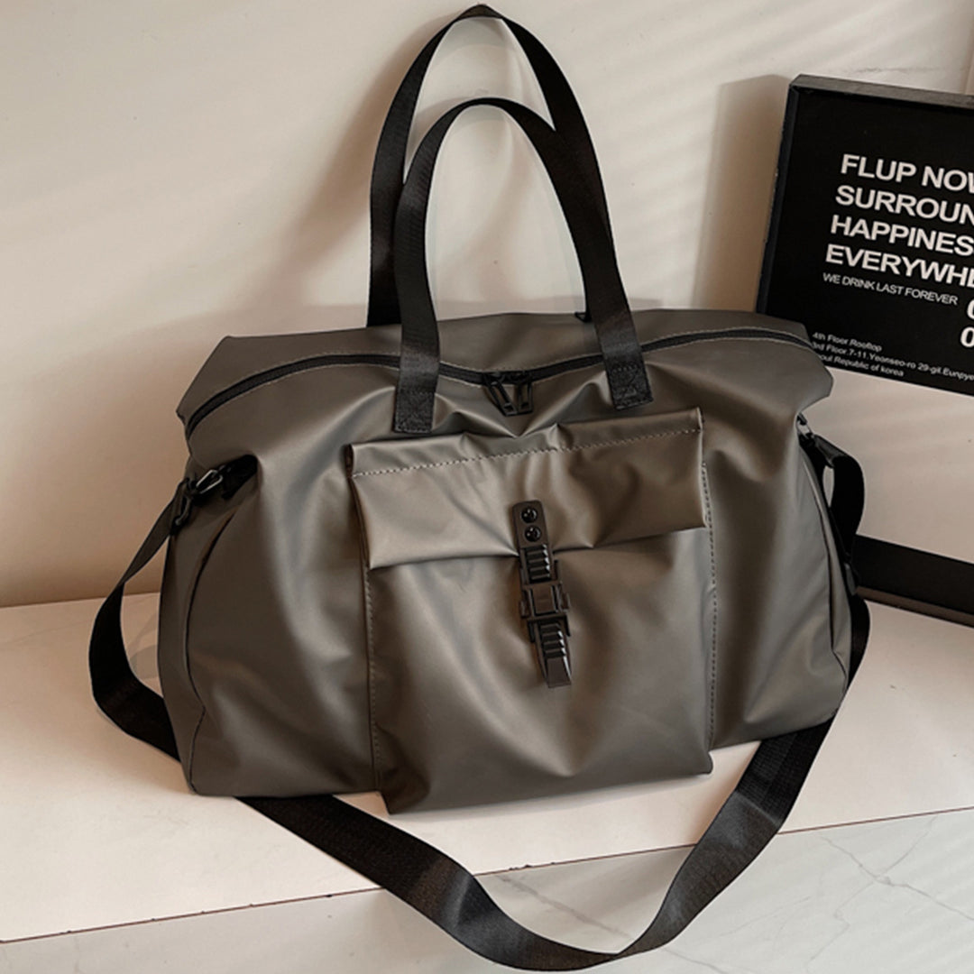 Practical Sports Travel Bag with Multifunctional Design Bowlift