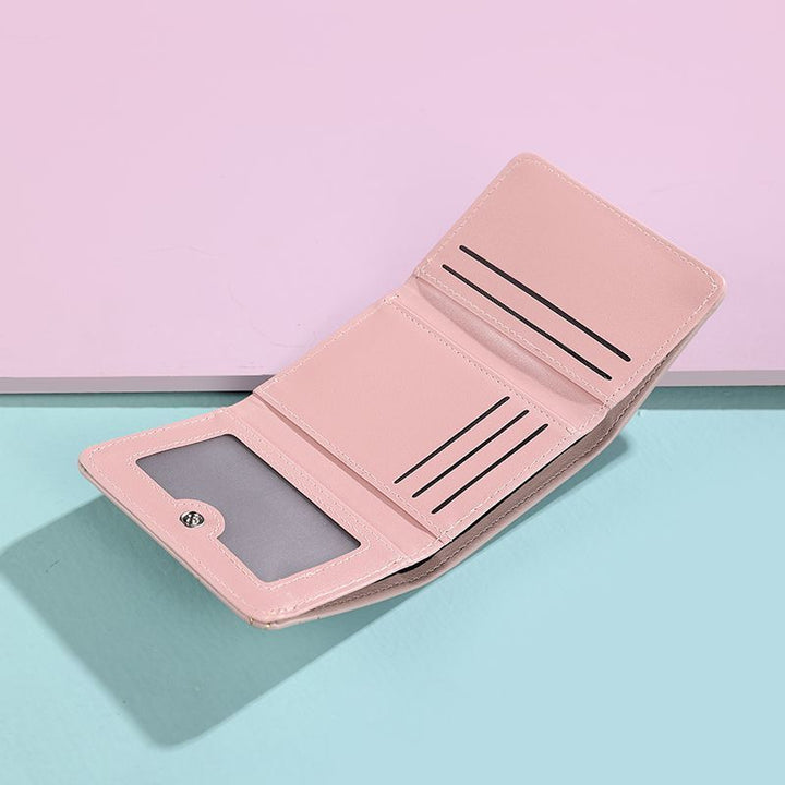 Cute Bear-Themed Cardholder Bowlift