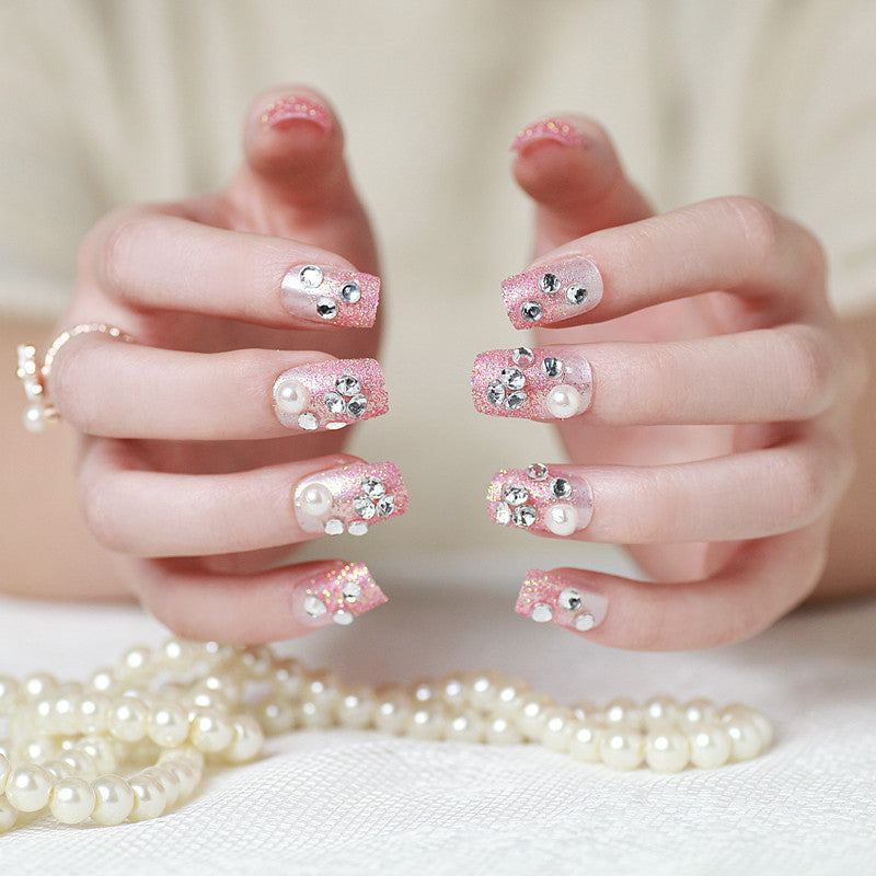 Artificial nails with delicate floral decorations Bowlift
