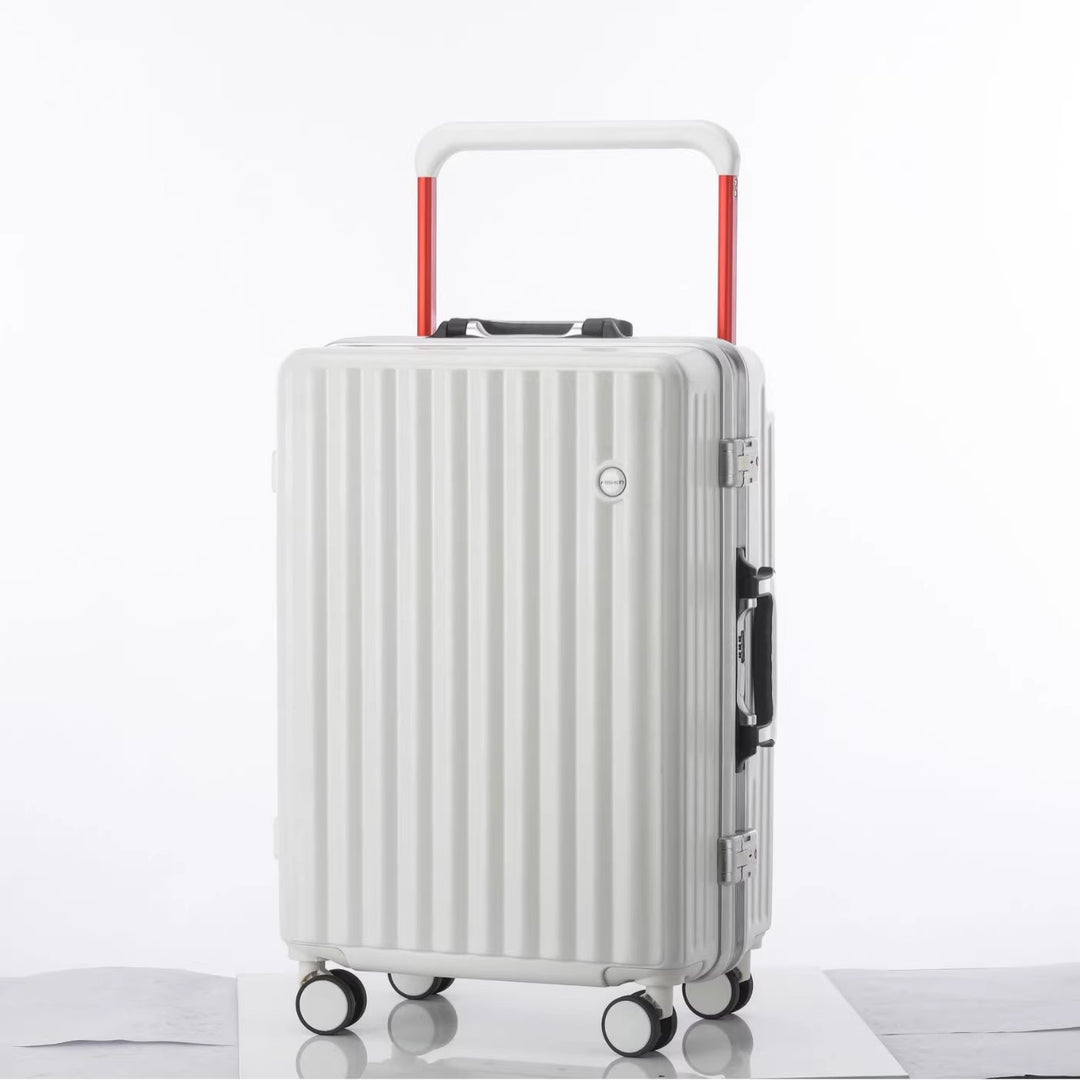Compact Multi-Directional Spinner Luggage Bowlift