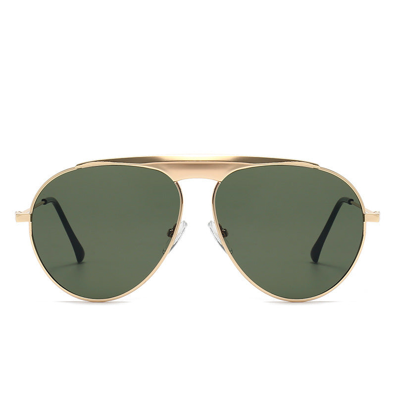 Fashionable Pilot Sunglasses Bowlift