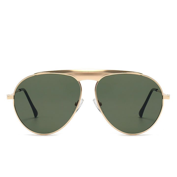 Fashionable Pilot Sunglasses Bowlift