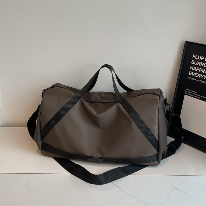Leisure travel bag with multiple inner compartments Bowlift