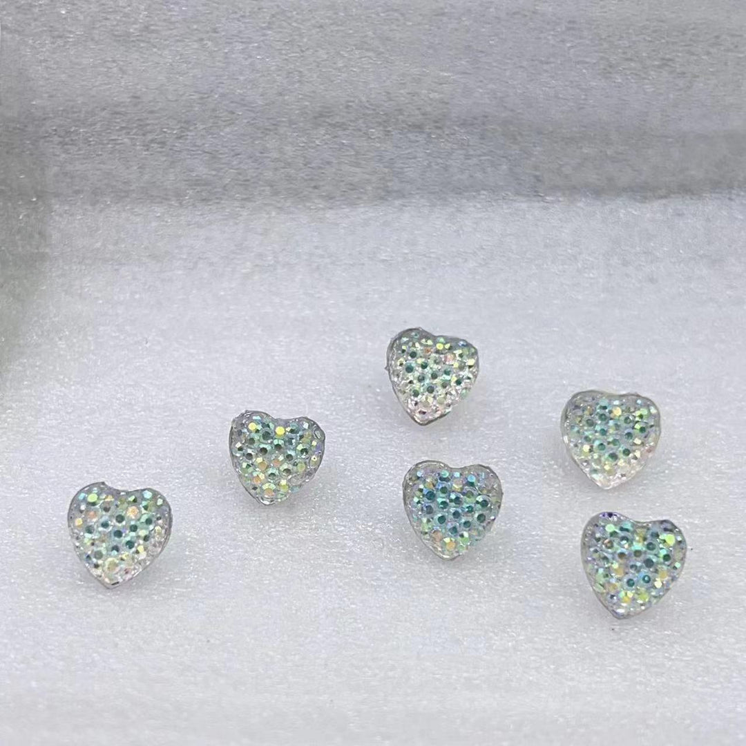 Glittering heart-shaped gemstones Bowlift