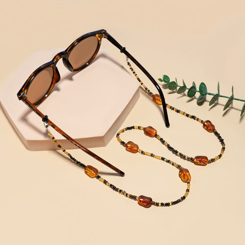 Elegant Artisan Beaded Eyewear Chain Bowlift