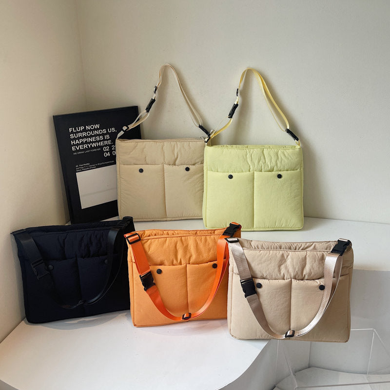 Practical everyday handbag Bowlift