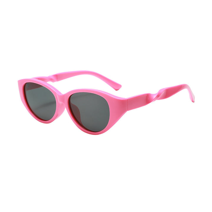 Women Vintage-inspired Sunglasses with Textured Frame Bowlift