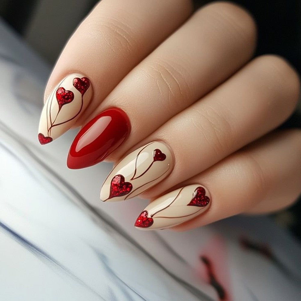 Artificial nails with Romantic Heart Design Bowlift