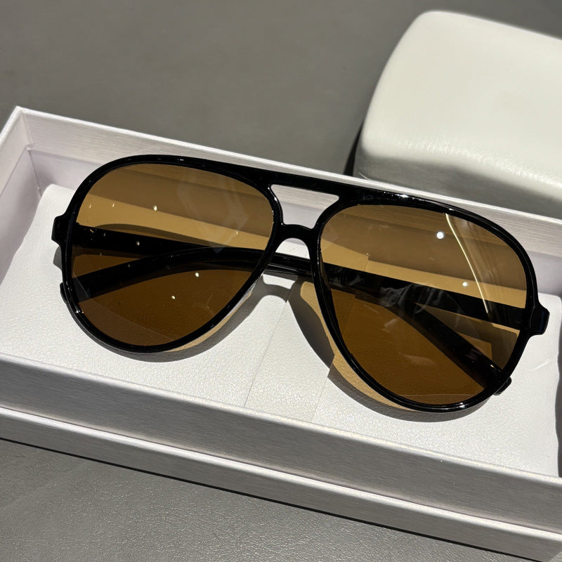 Retro Pilot Style Sunglasses Bowlift
