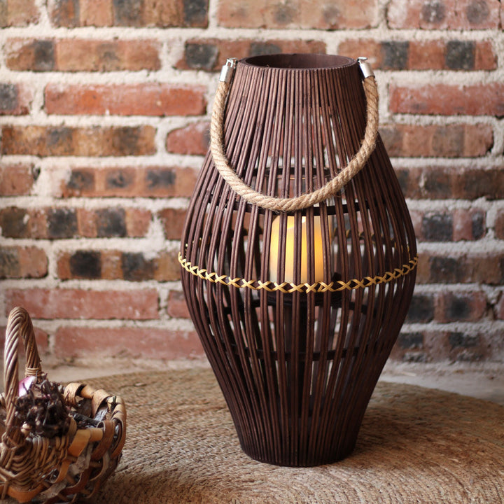 Stylish lantern made of rattan with wooden frame Bowlift