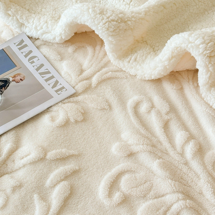 Plush Throw Blanket Bowlift