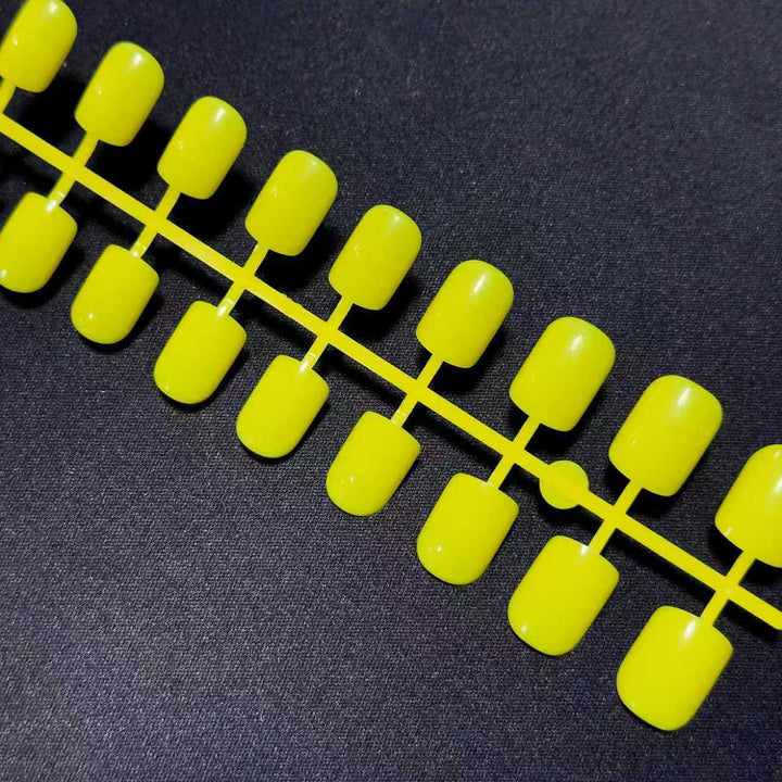 Elegant Press-On Nail Extensions Bowlift