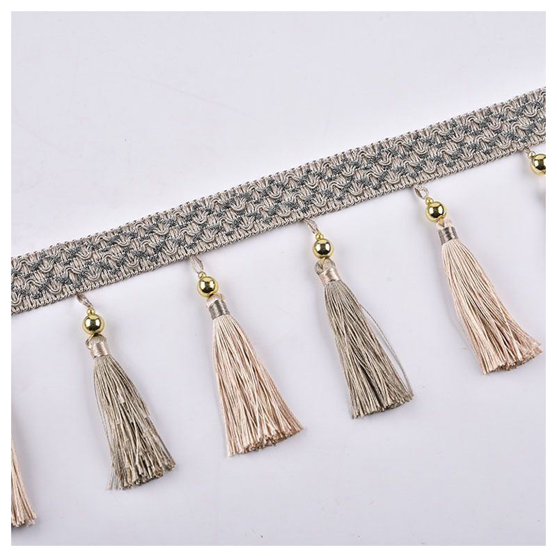 Decorative tassel trim Bowlift
