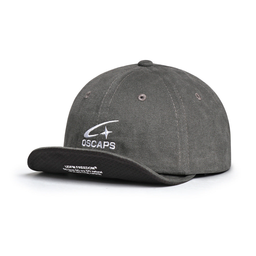 Women's stylish baseball cap with innovative visor Bowlift