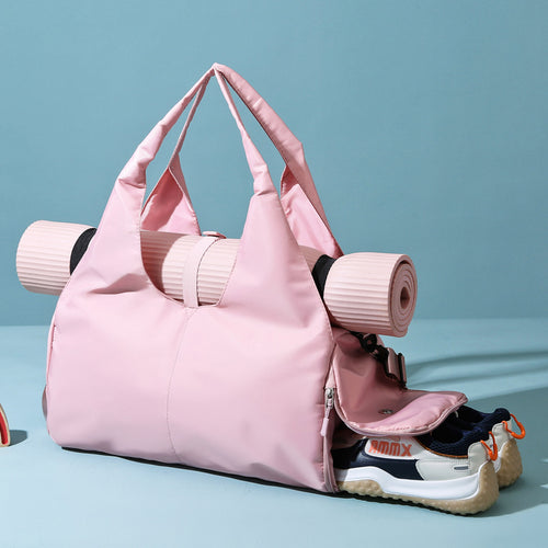 Sporty Weekend Bag With Ergonomic Carrying Handle And Versatile Compartment Setup Bowlift