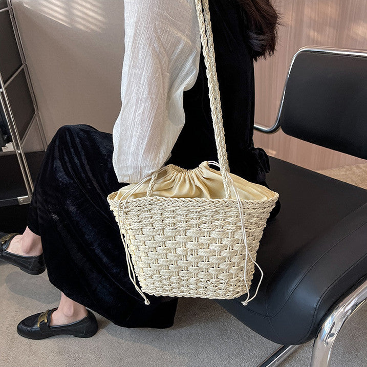 Hand-knotted straw tote bag Bowlift