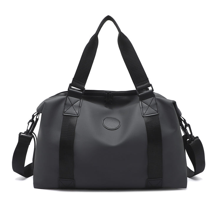 Sporty travel bag with sealed zipper and adjustable shoulder strap Bowlift