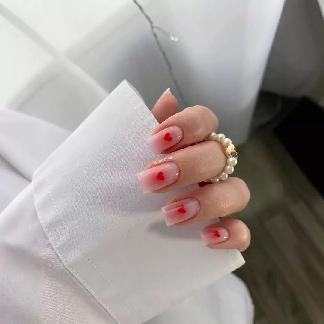 Artificial Nail Set with Romantic Heart Designs Bowlift