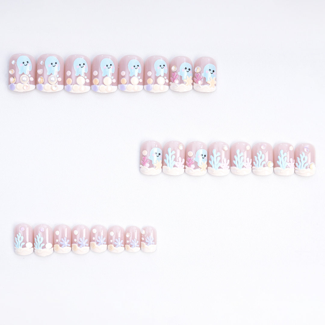 Creative Art Nails with Maritime Motifs Bowlift