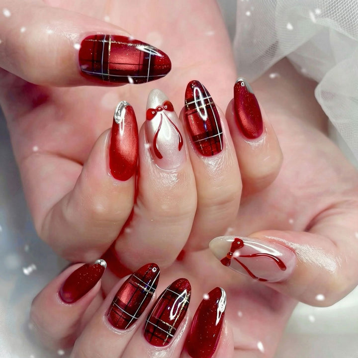 Glamorous Nail Art Bowlift