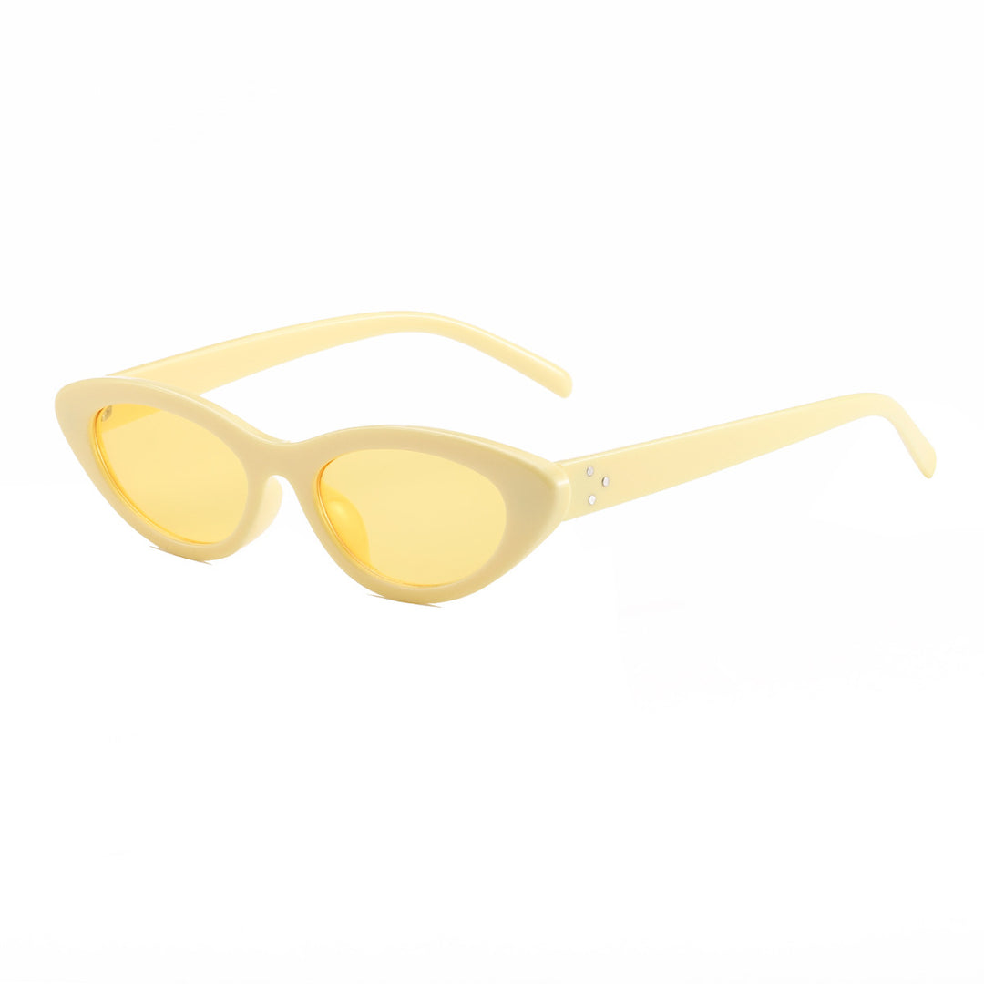 Ladies Cat-Eye Sunglasses in Elegant Leo Design Bowlift