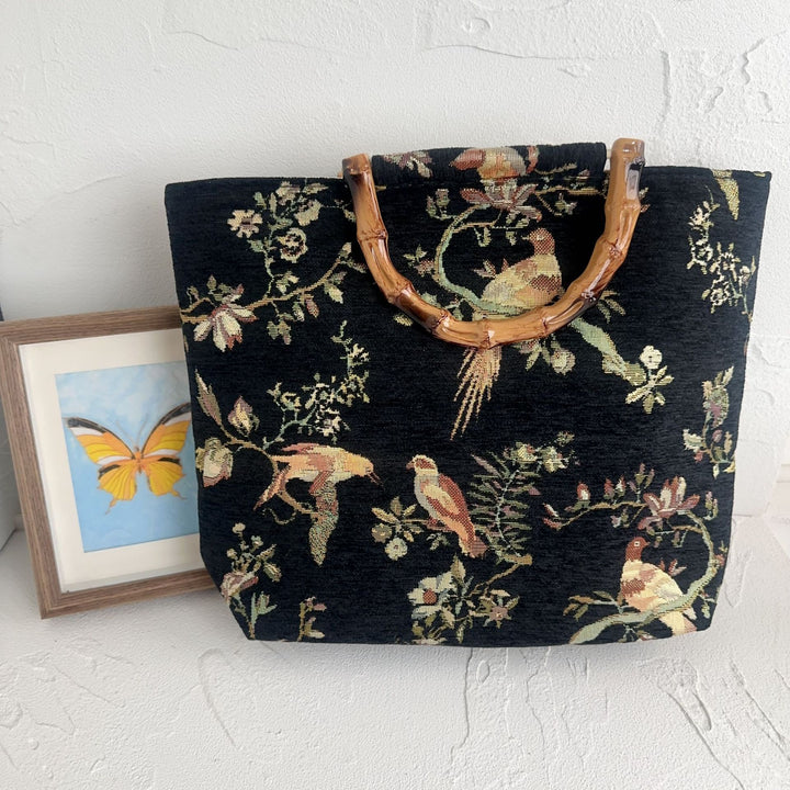 Trendy Handbag Bowlift