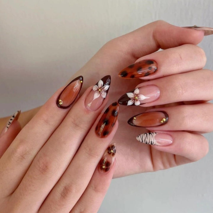 Artisan Press-On Nail Set Bowlift