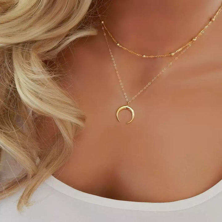 Layered Crescent Moon Pendant Necklace Bowlift